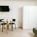 De 4*